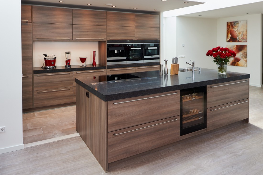 onderdelen Het eens zijn met helemaal Kies voor efficiëntie met hoge keukenkasten | Kloosterman Keukens &  Badkamers